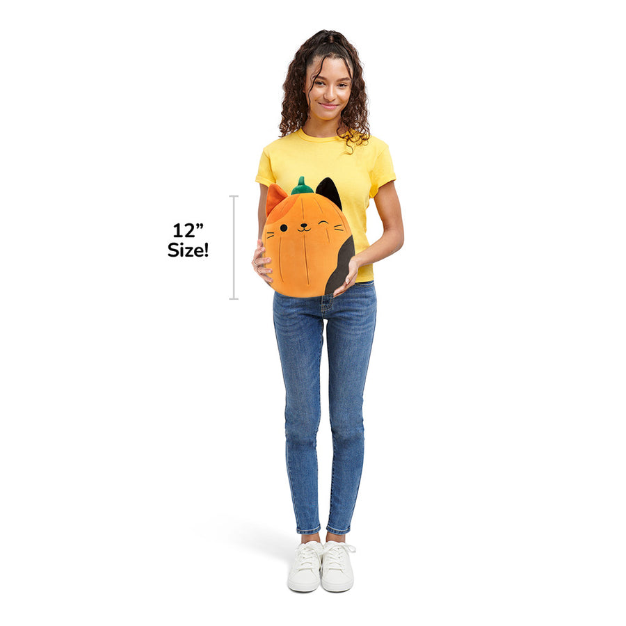 Squishmallow Cam Il Gatto 16″ – Edizione Halloween 2025 – Zucca Arancione
